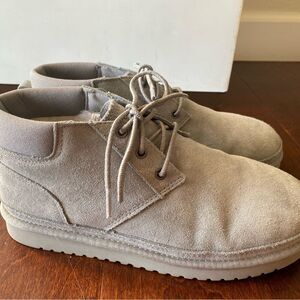 Kookaburra by UGG Advay boot Size 8